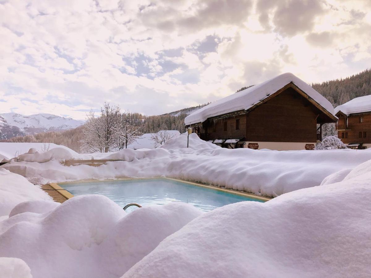 Les Chalets Du Parc Aux Etoiles - Cimes Et Neige Lägenhet Puy-Saint-Vincent Exteriör bild