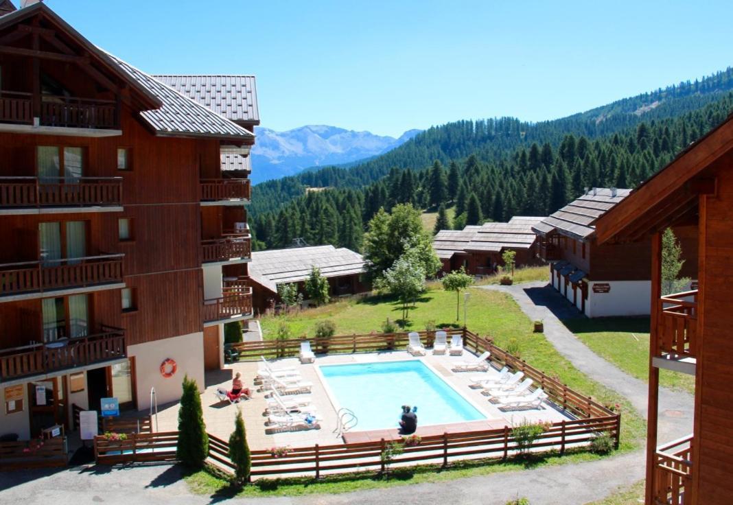 Les Chalets Du Parc Aux Etoiles - Cimes Et Neige Lägenhet Puy-Saint-Vincent Exteriör bild