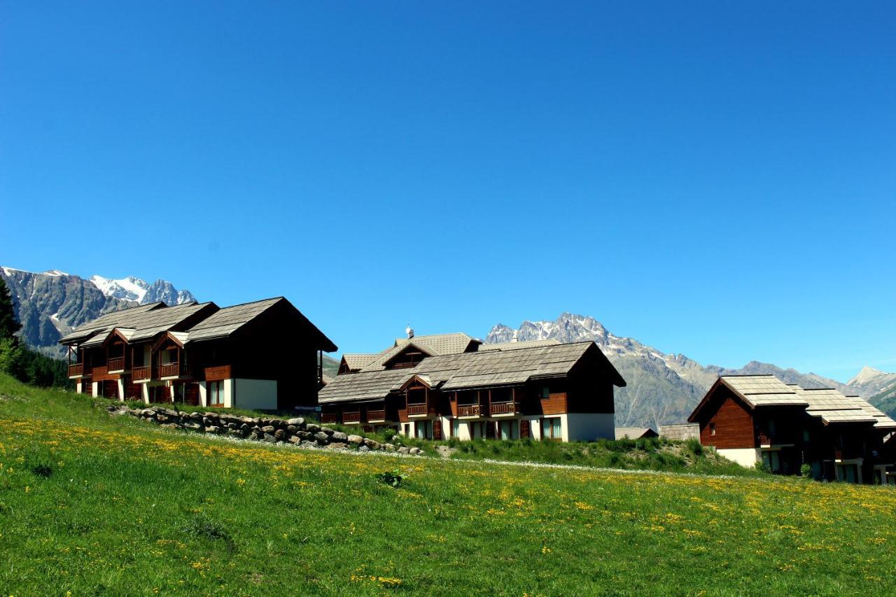 Les Chalets Du Parc Aux Etoiles - Cimes Et Neige Lägenhet Puy-Saint-Vincent Exteriör bild